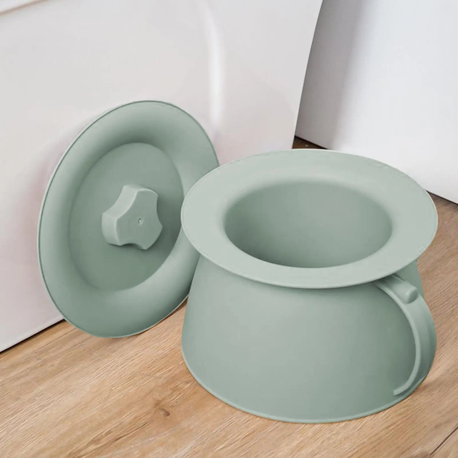 Chamber Pot 1.5L Pee Pot With Lid And Handle for Men Bedpans Potty for Wife Son Husband Friends Daughter Women Teens Family Boys Oasis Select