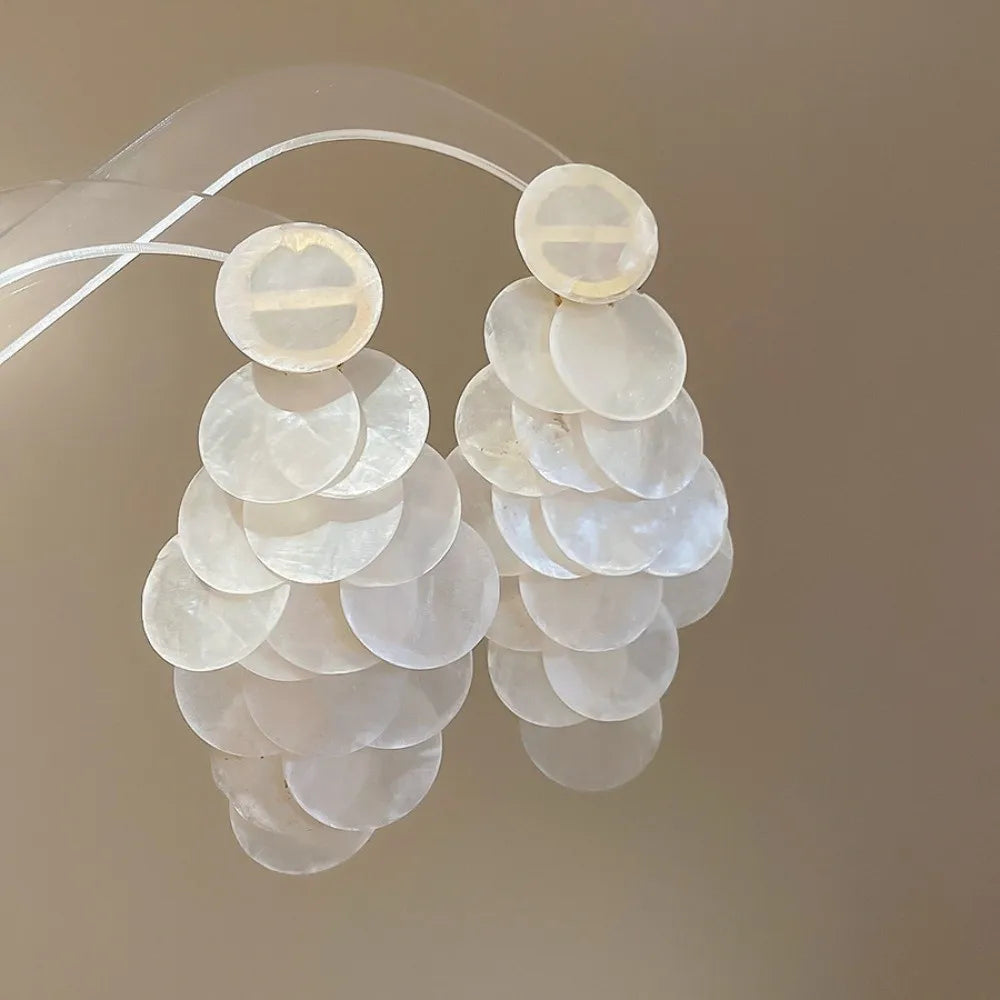 Round Shell Shell Tassel Earrings Beach Style Transparent Vintage Exaggerated Shell Disc Earrings Drop Earrings Oasis Select White