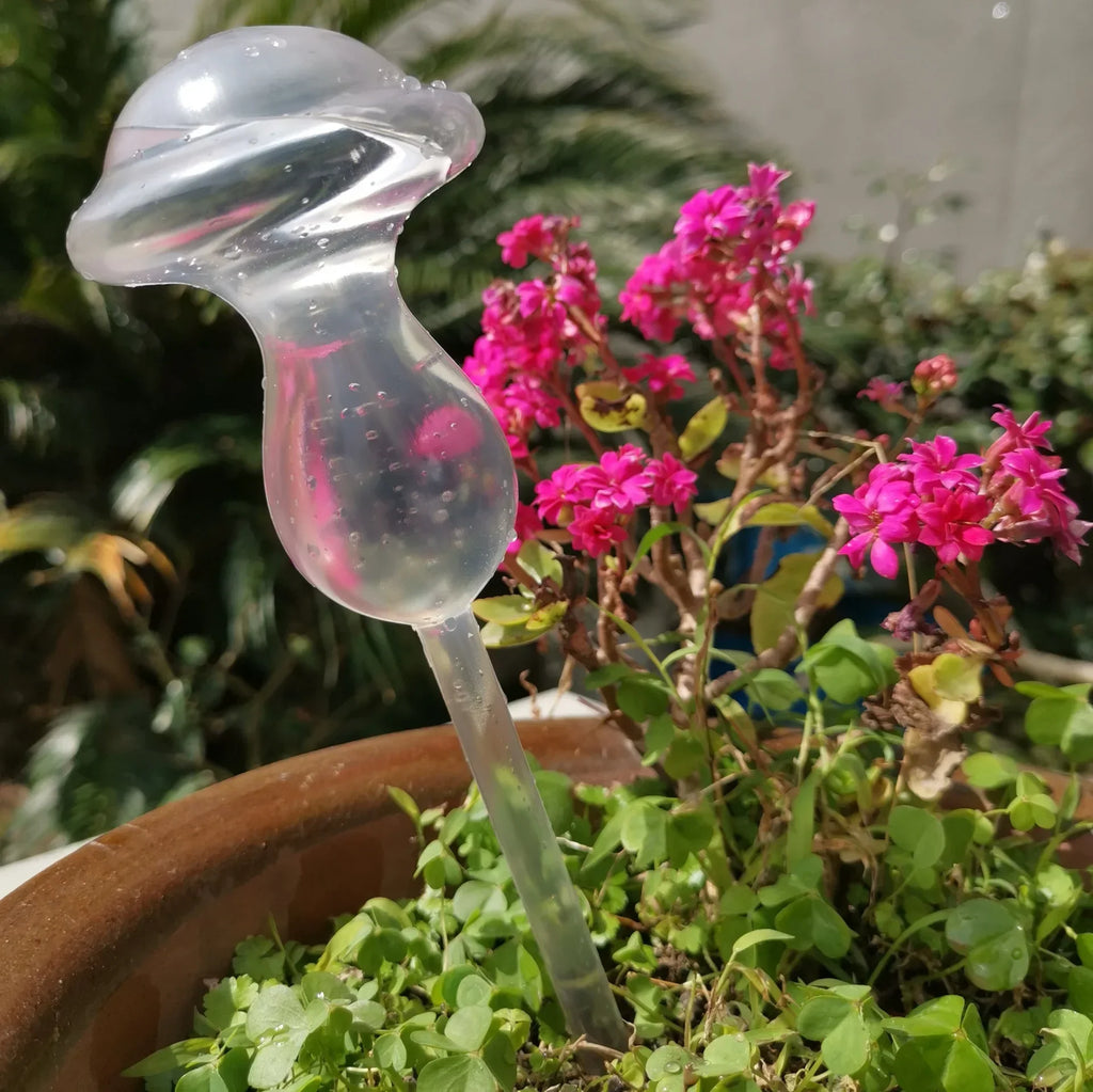 Auto Plants Drip Irrigation System Automatic Watering Spike Flower Indoor Household Garden Pot Waterers Self Watering Feeder Oasis Select mushroom L