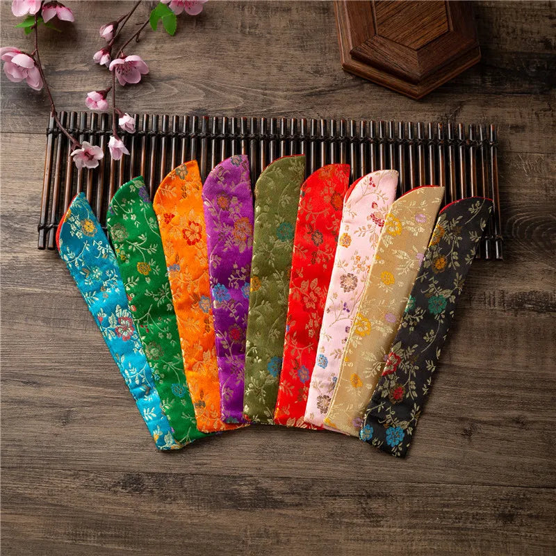 New Chinese Style Hand Fan Cover Embroidered Flowers Portable Folding Fan Cover Dustproof Protective Cover Home Decoration Oasis Select