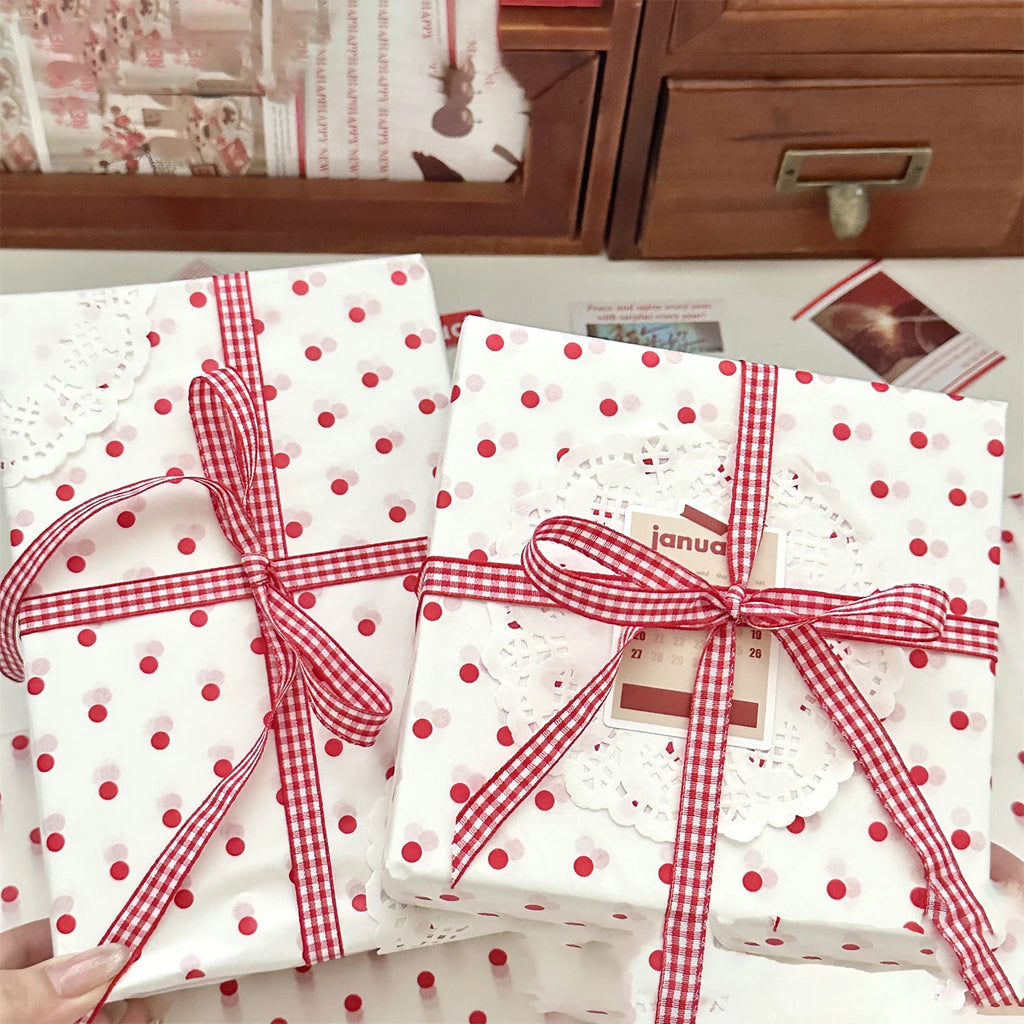 Polka Dot Pearl Gift Wrapping Sheets 10-Pack | Bouquet & Gifts