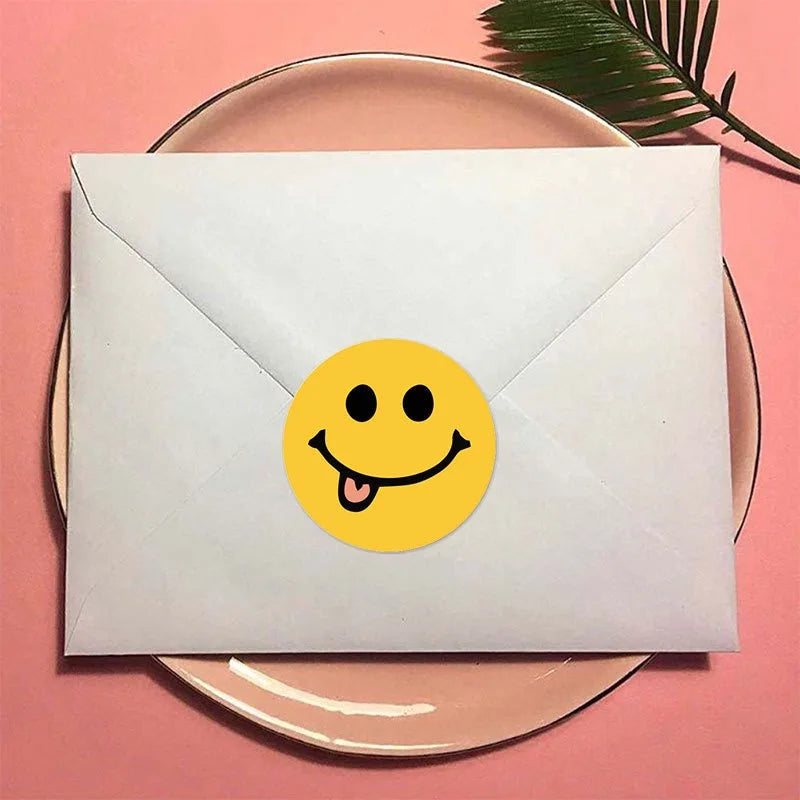 500pcs smile stickers, 1 inch cute cartoon stickers, Valentine's Day sealed stickers, holiday gifts, award charts, wedding Oasis Select