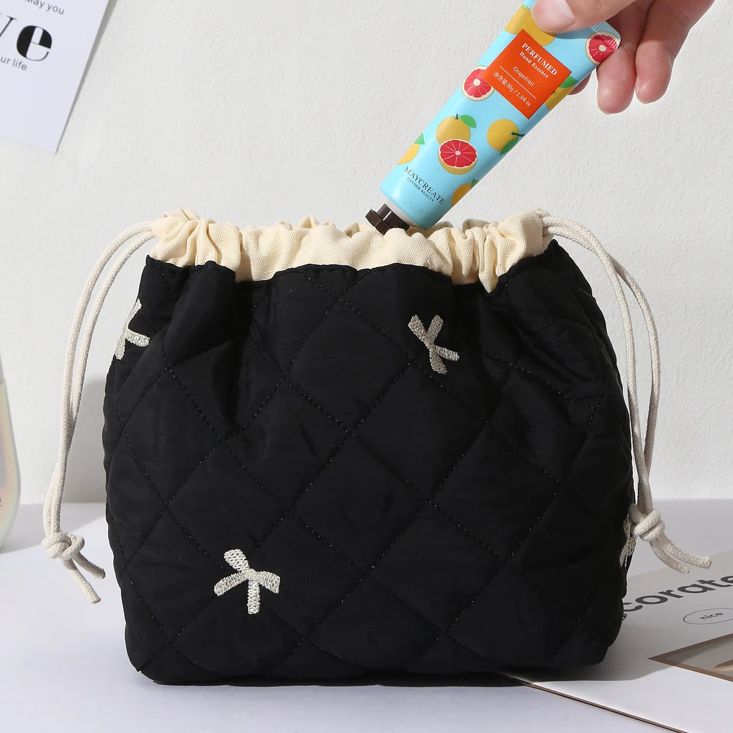 Ladies' Cotton Makeup Bag Embroidered Drawstring Storage Bag Travel Cosmetic Bags Large Capacity Hanging Toiletry Storage Bag Oasis Select B