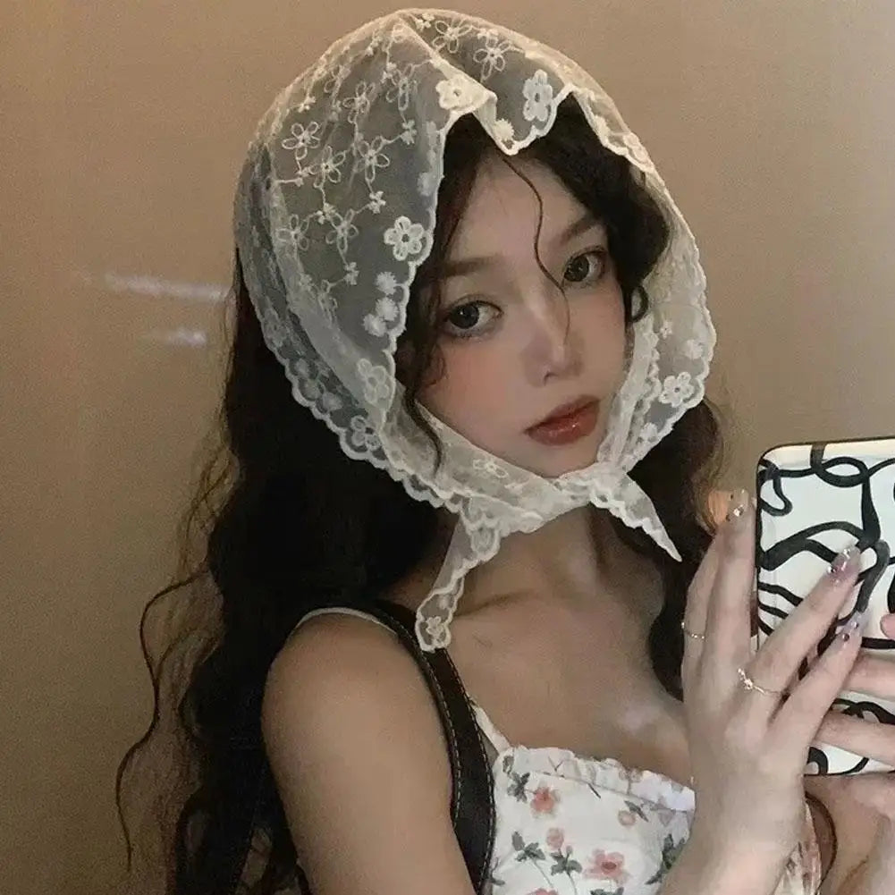 Retro Floral Lace Head Wrap Scarf – Women's Triangle Headscarf