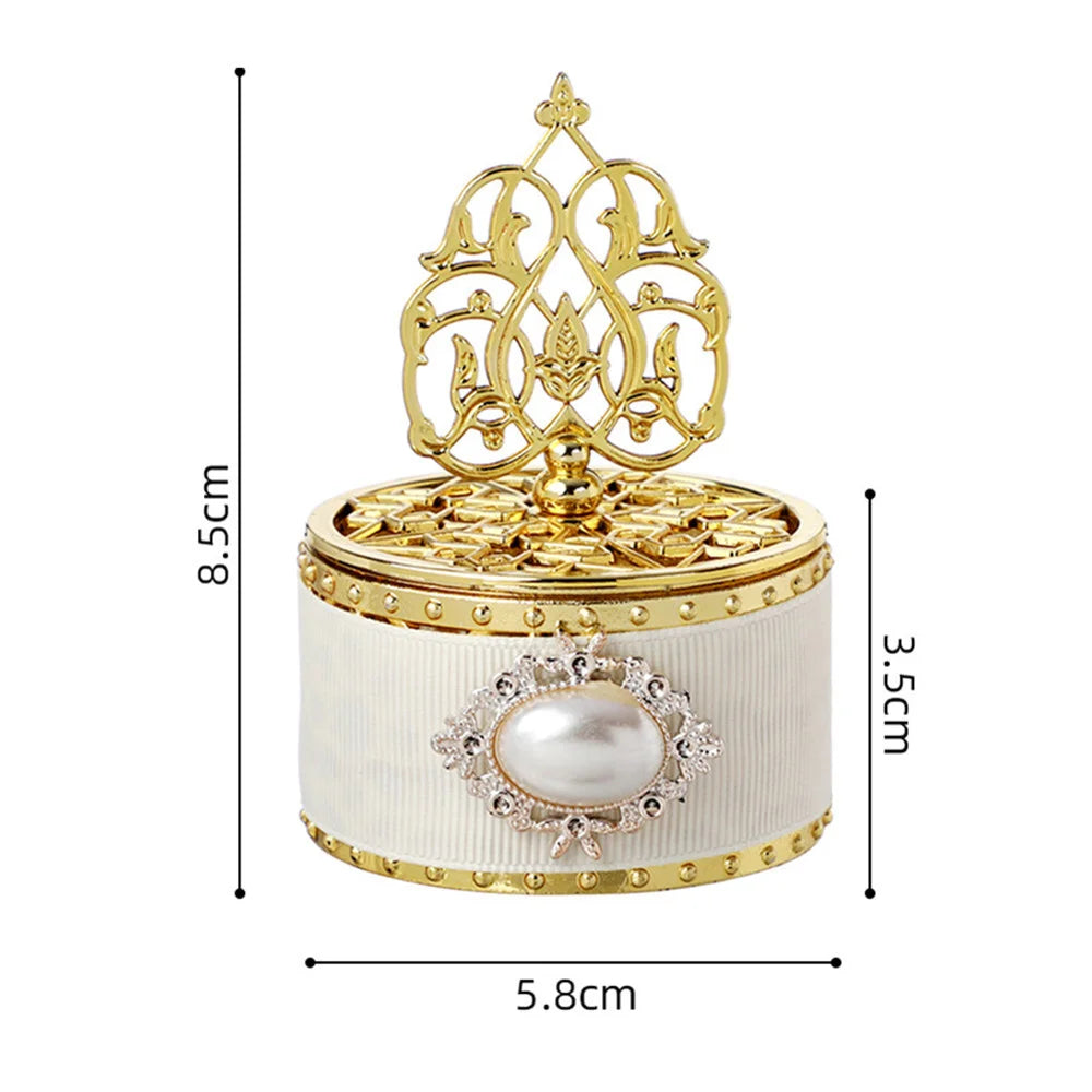 European Hollow Gold Gift Box – Wedding & Baby Shower Favors
