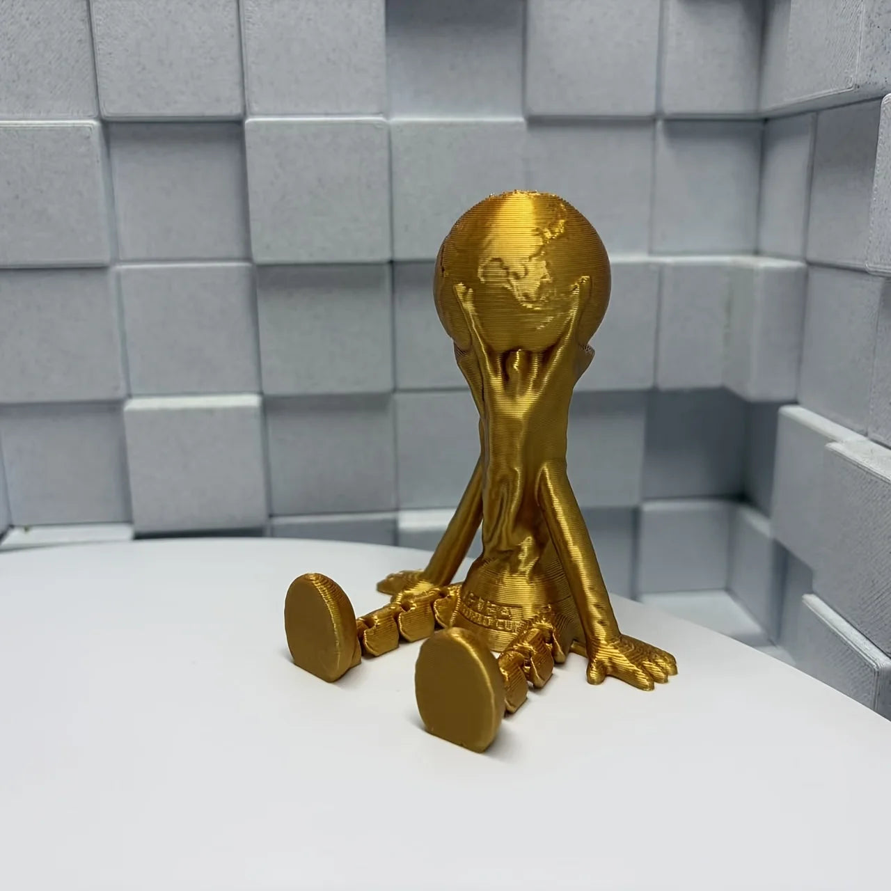 Golden Art Sculpture Ornament 3D Printed Exquisite Desktop Decor Modern Style Home Living Room Tabletop Decoration Gift Oasis Select