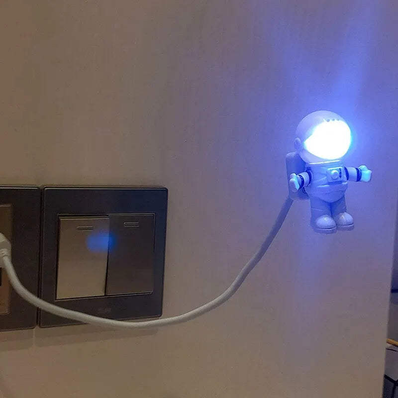 2pcs Astronaut USB Night Light Voice Control Mini LED USB Plug Eyes Protection LED Sound Sensor Bedroom Reading Desk Lamp Gift Oasis Select