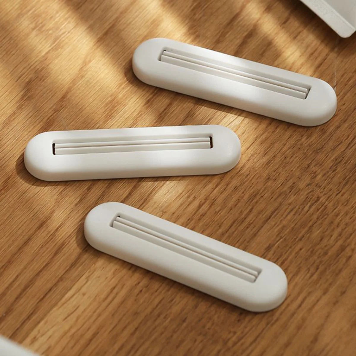 Manual Toothpaste Tube Squeezer & Roller Clip | No-Waste