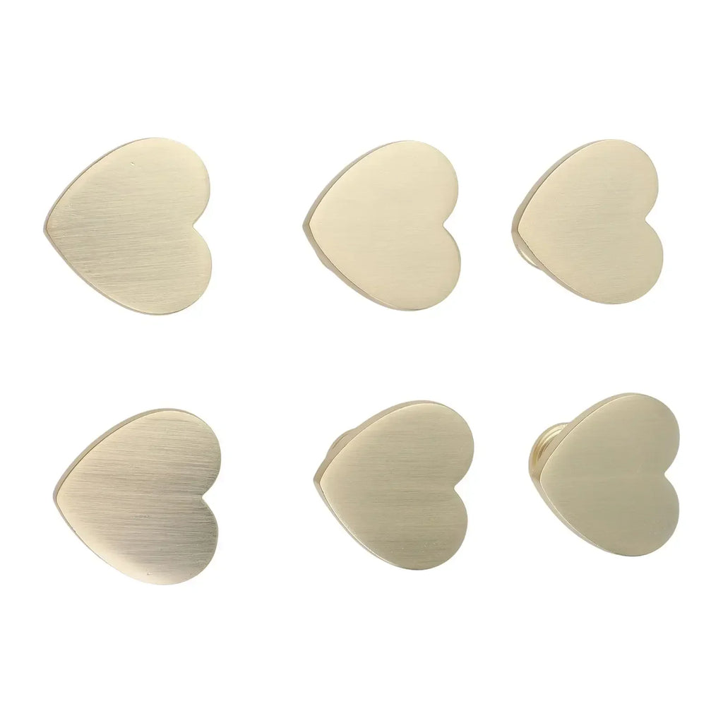 6 Heart Shaped Zinc Alloy Cabinet Knobs with Screws for Furniture Handles Suitable for Drawers Closets Wardrobes and Cupboards Oasis Select