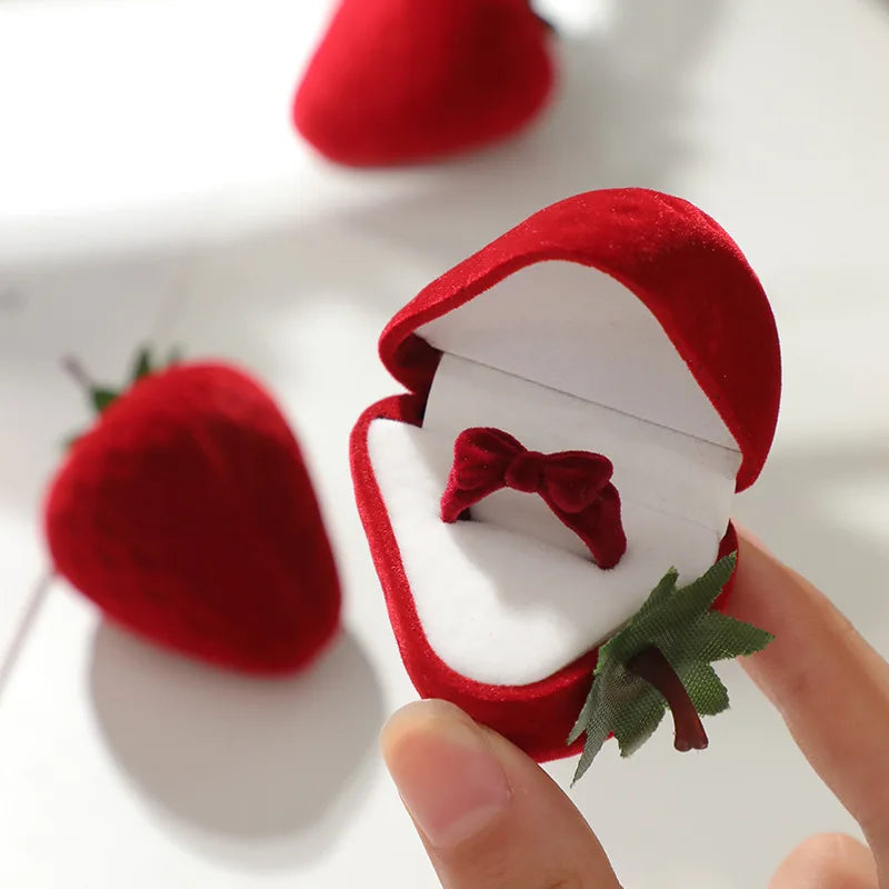 Strawberry Ring Box Children's Cute Jewelry Box Flocking Storage Box Jewelry Organizer Oasis Select