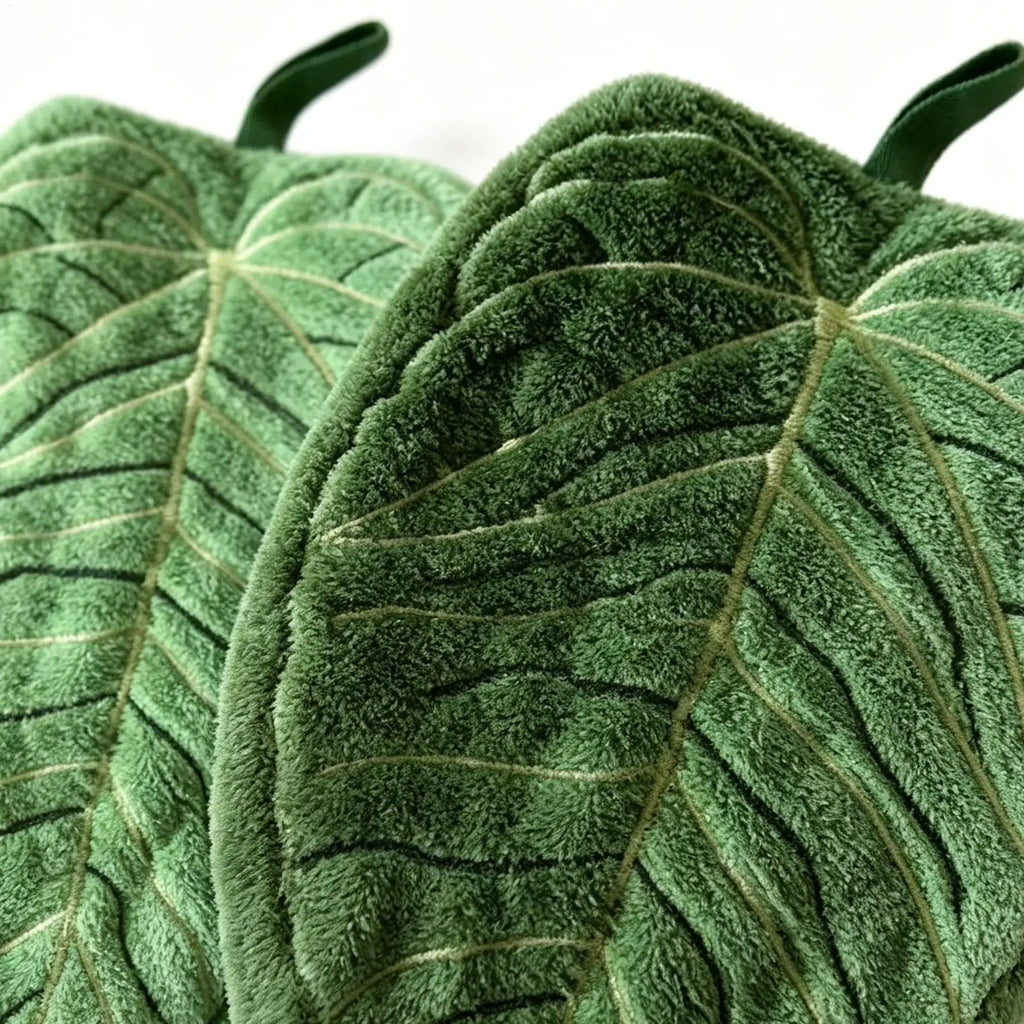 2-Pack Leaf Hand Towels – Absorbent Coral Fleece Kitchen & Bath