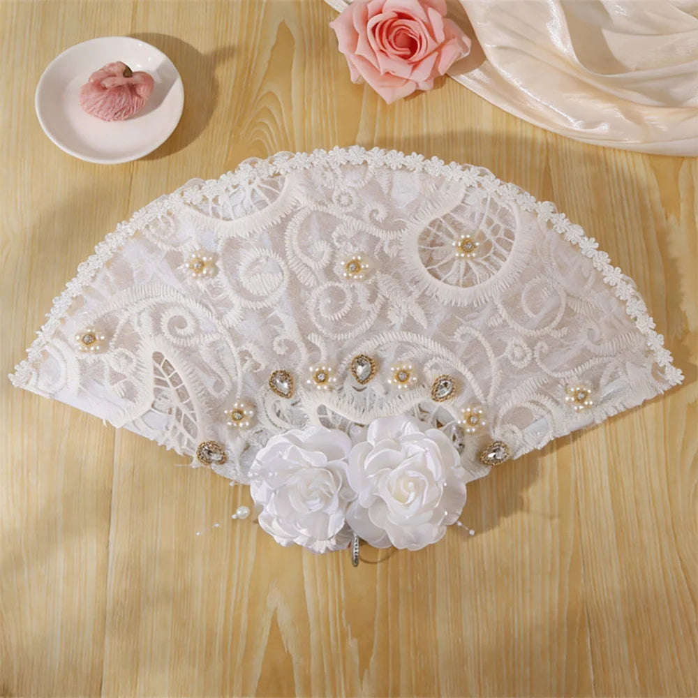 A wedding decoration fan, snow white art flower decoration wedding supplies, suitable for bridal engagement and wedding season, Oasis Select C