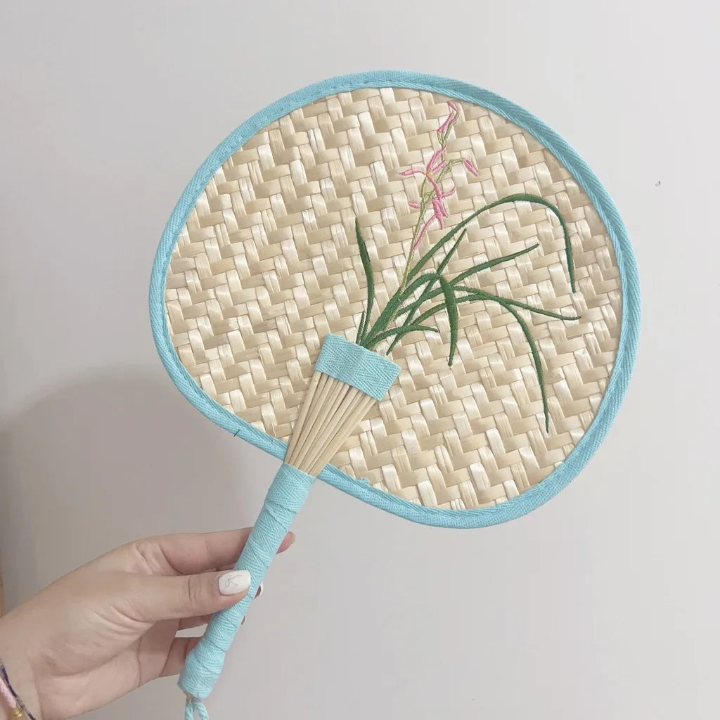 Handmade Embroidered Handheld Palm Fan Chinese Style Portable Wheat Straw Fan for Summer Cooling Fans Home Decor Ornaments Oasis Select