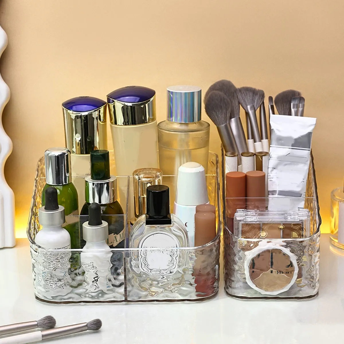 1pc Transparent cosmetics storage box, lipstick and powder sorting box, skin care rack, desk storage stationery box Oasis Select