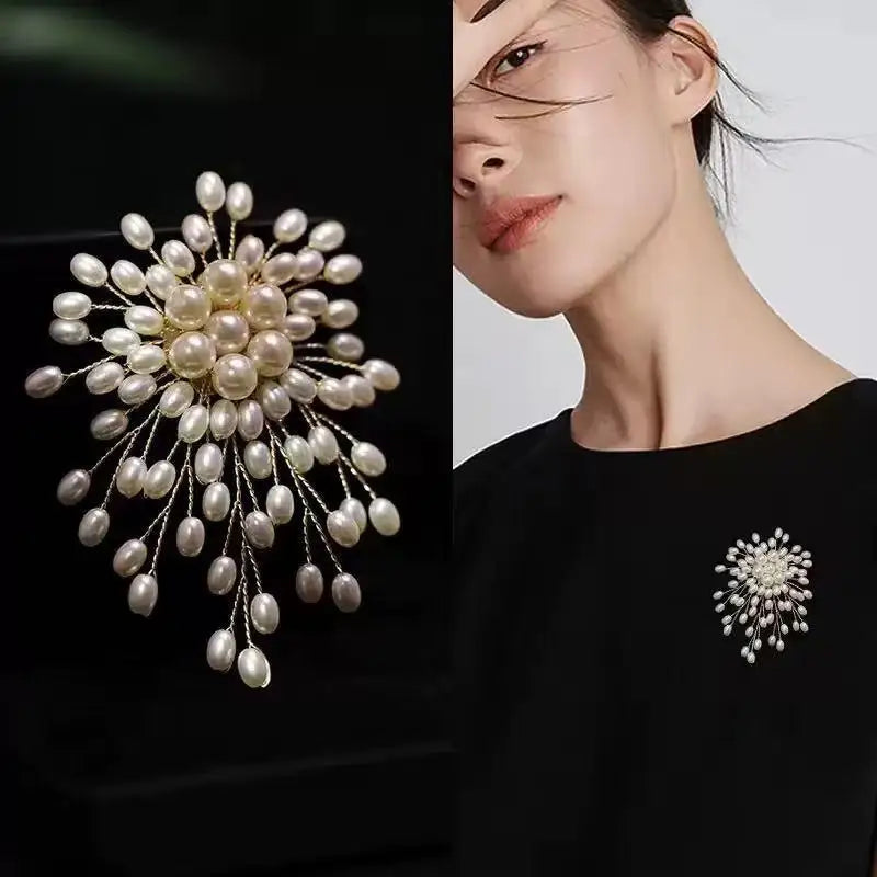 Creative Flower Brooch with Pearl Tassel, Alloy Corsage Pin, Versatile Accessory for Clothes, Backpacks and Scarves Oasis Select