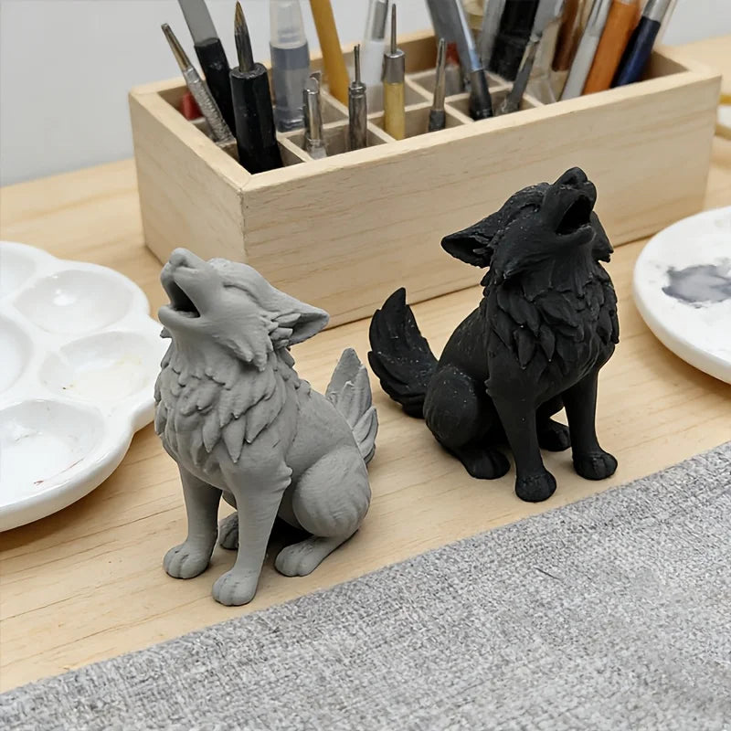 Howling Wolf Miniature Ornament Lonely Wild Wolf Statue Handicraft ForDIY Dioramas Wildlife Collectors Office Bedroom Decor Gift Oasis Select