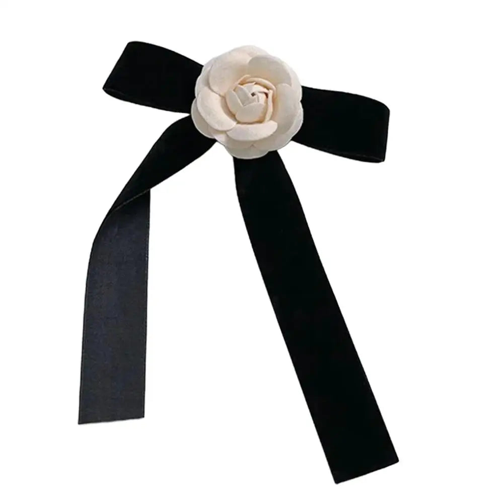 New Fabric Camellia Flower Brooch Velvet Bow Tie Ladies College Style Shirt Collar Pins Vintage Wedding Party Brooches for Women Oasis Select H