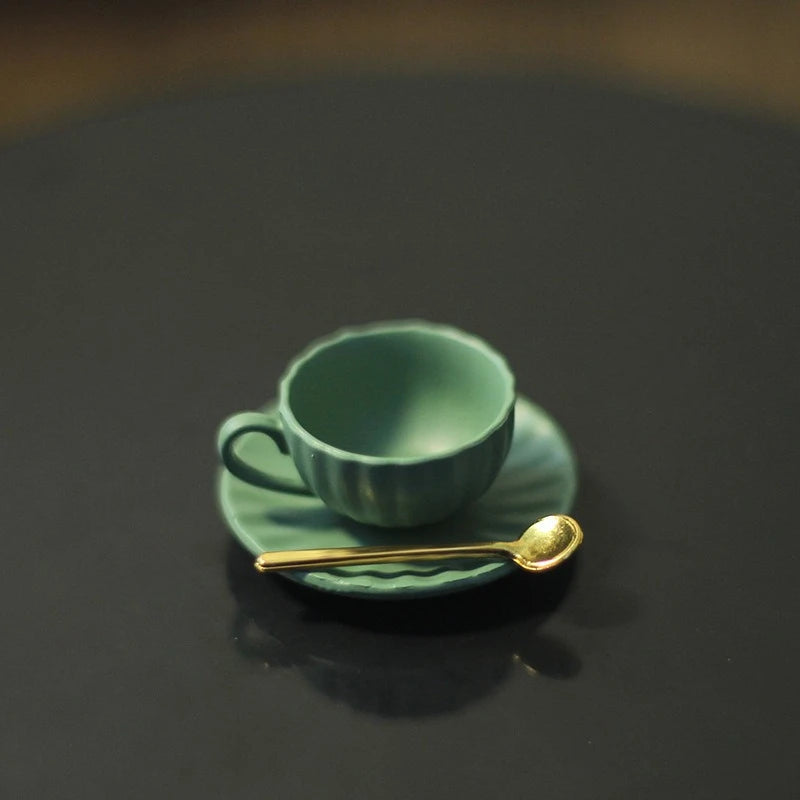Miniature Coffee Set – Cup, Saucer & Spoon for 1:12 Dollhouse, Fairy Garden Paths & Micro Landscapes, Mini Kitchen Accessories Oasis Select Green
