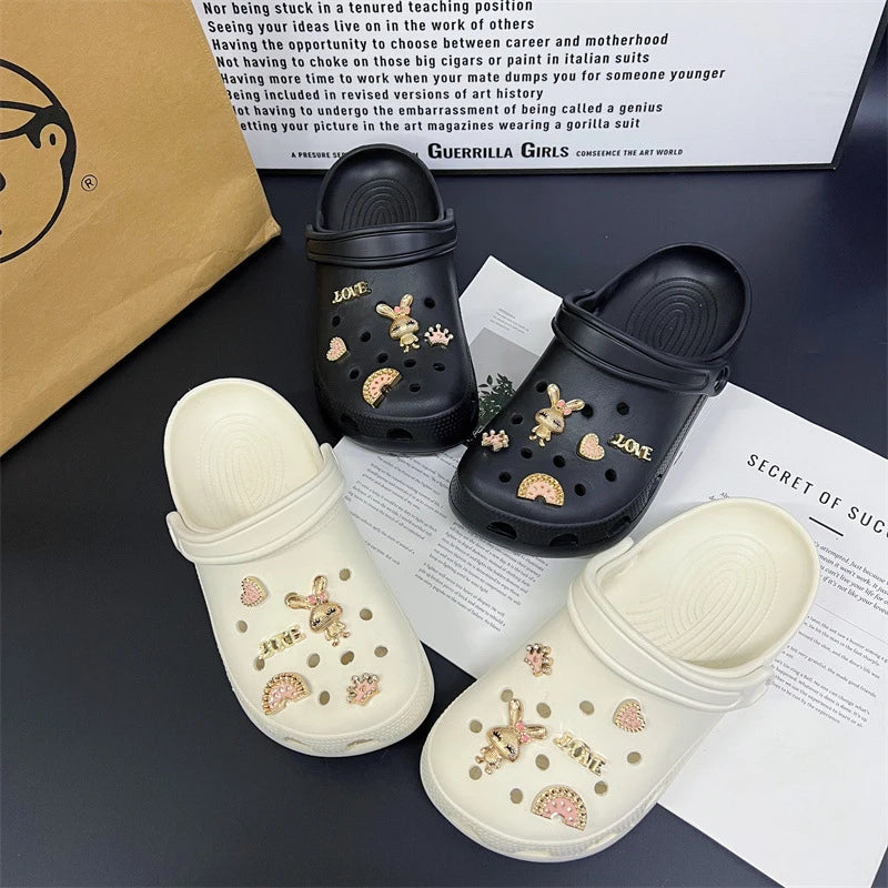 Fashionable shoe accessory set, made of metal, with a shoe chain clasp, removable, suitable for sandals and flip-flops. Oasis Select