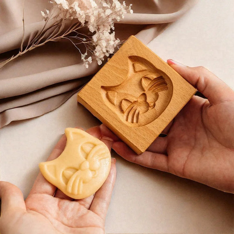 Beech Wood Cookie Cutters - Flower Shape Biscuit Molds for Baking, Food-Grade Wooden Pastry Cutters Oasis Select cat B 8x8x2cm