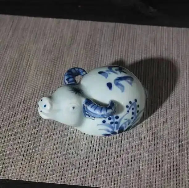 Blue And White Twelve Zodiac Small Decorations Study Calligraphy Water Drops Pot Hand Painted Ceramic Desktop Decorations Oasis Select a Cow