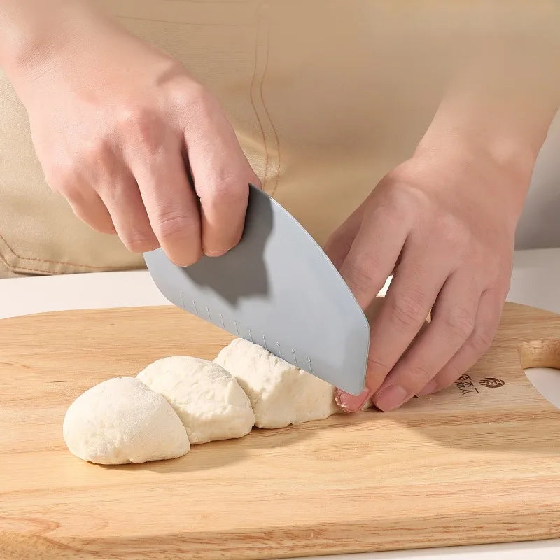 Silicone Noodle Cutting and Baking Tools Kitchen Intestine Powder Cutting Knife Cake Cream Scraper Baking Supplies Oasis Select