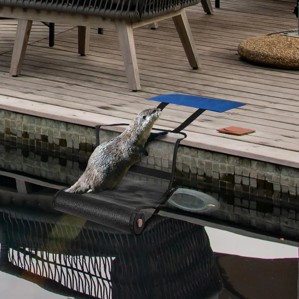 Animal Saving Escape Ramp Foldable Oxford Fabric Escape Ramp Blue Critter Escape Ramp Space Saving Animal Saver for Ponds Spas Oasis Select