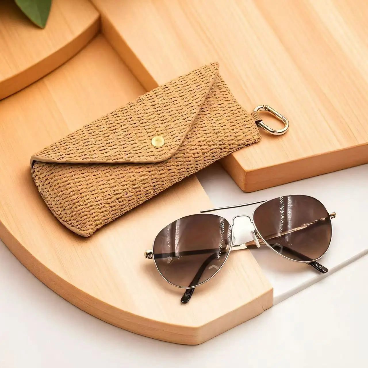 Fashion Woven Straw Glasses Case with Hook,Durable PU Leather Eyewear Bag,Soft Protective Sunglass Pouch for Women Glasses Case Oasis Select