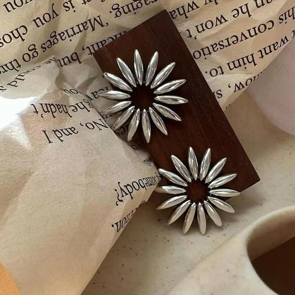 Summer Accessories Exaggerated Sunflower Earring Non-Fading Elegant Statement Jewelry Hypoallergenic Retro Earrings for Women Oasis Select