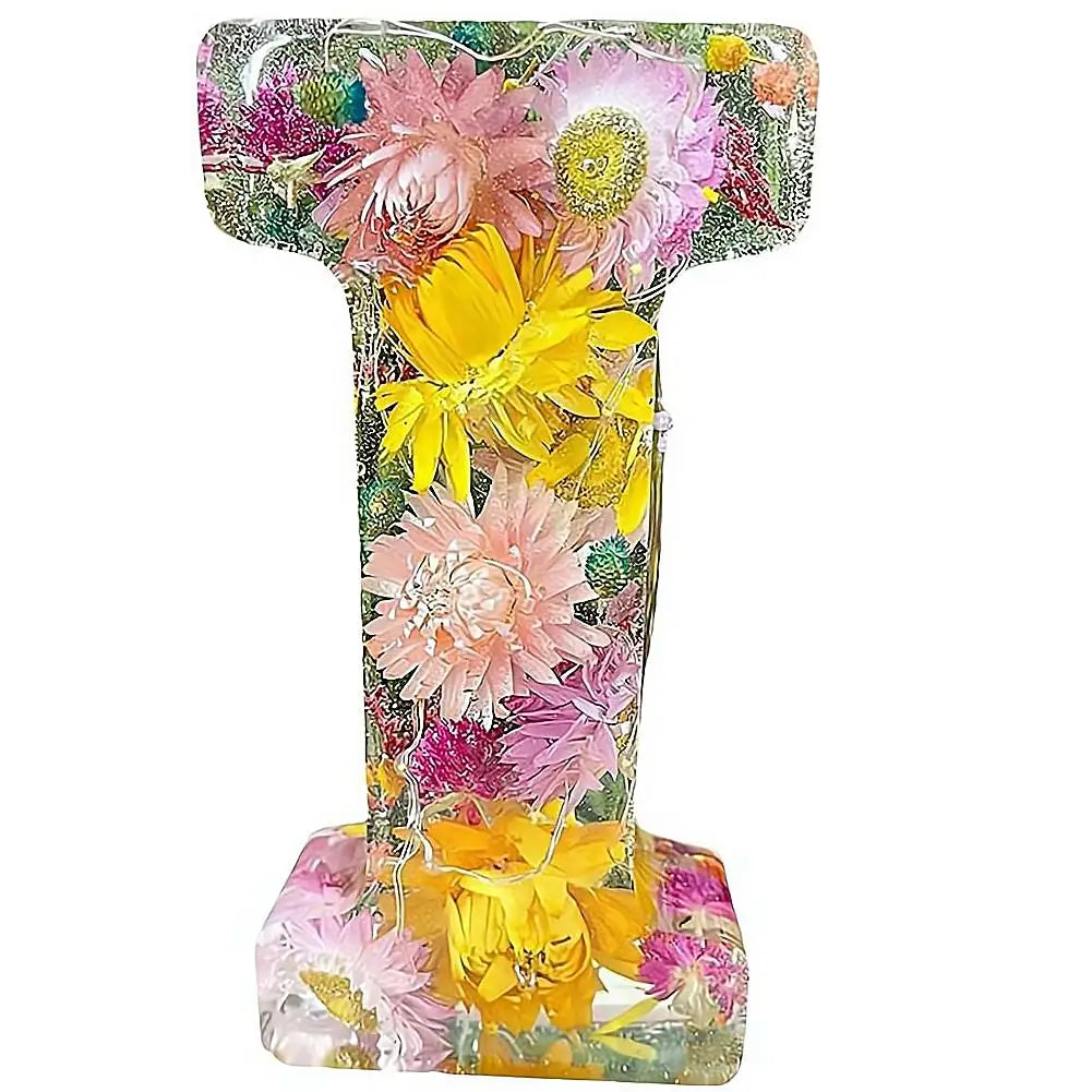 Floral Resin LED Letter Light – Dried Flower Night Lamp