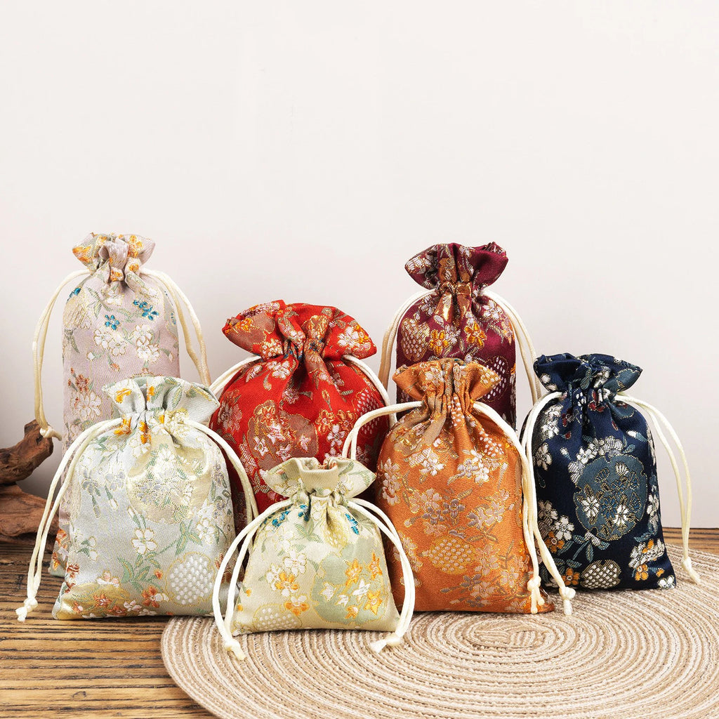 Satin Embroidered Vintage Storage Bag Christmas Drawstring Adjustable Wedding Birthday Jewllery Packing Gift Bags Pouches Oasis Select