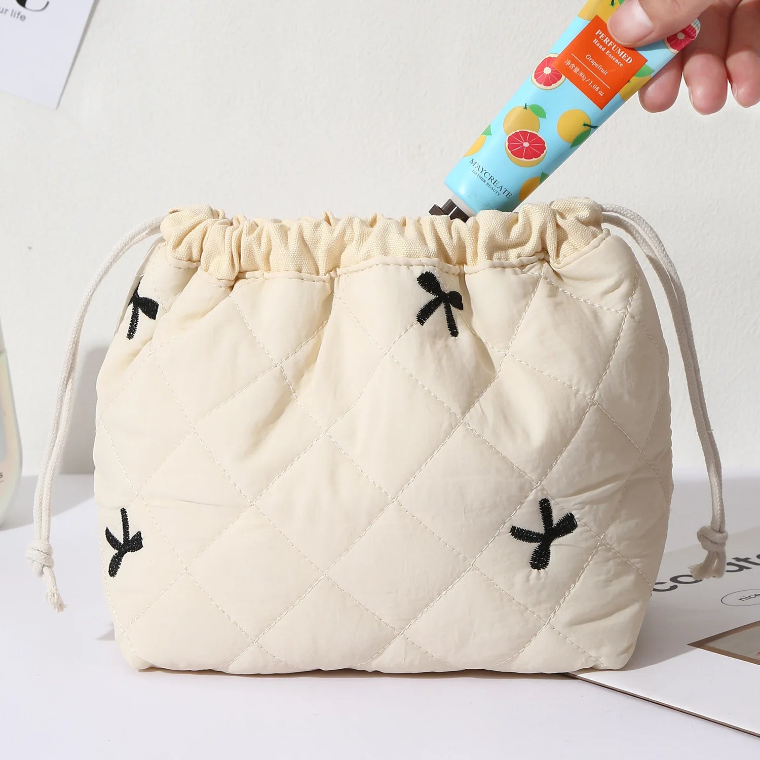 Ladies' Cotton Makeup Bag Embroidered Drawstring Storage Bag Travel Cosmetic Bags Large Capacity Hanging Toiletry Storage Bag Oasis Select C