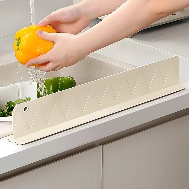 Silicone Sink Splash Guard, Kitchen Island, Bathroom Suction Cup Baffle, Protector for Sink, 1 Pc Oasis Select