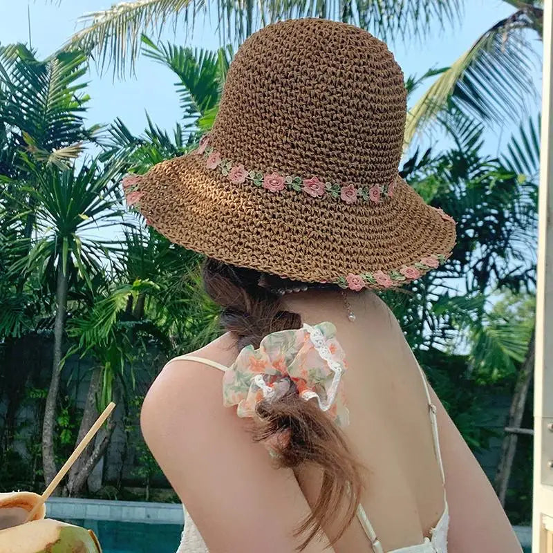 Foldable Summer Straw Sun Hat for Women UV Protection Wide Brim Lightweight Beach Garden Vacation Headwear Oasis Select