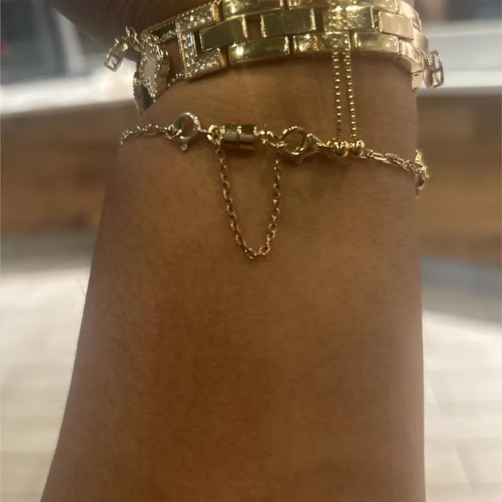 5Pcs Magnetic Bracelet Clasps and Closures with Safety Chain Never Fall Bracelet Extender Converter Magnetic Clasps for Women Oasis Select