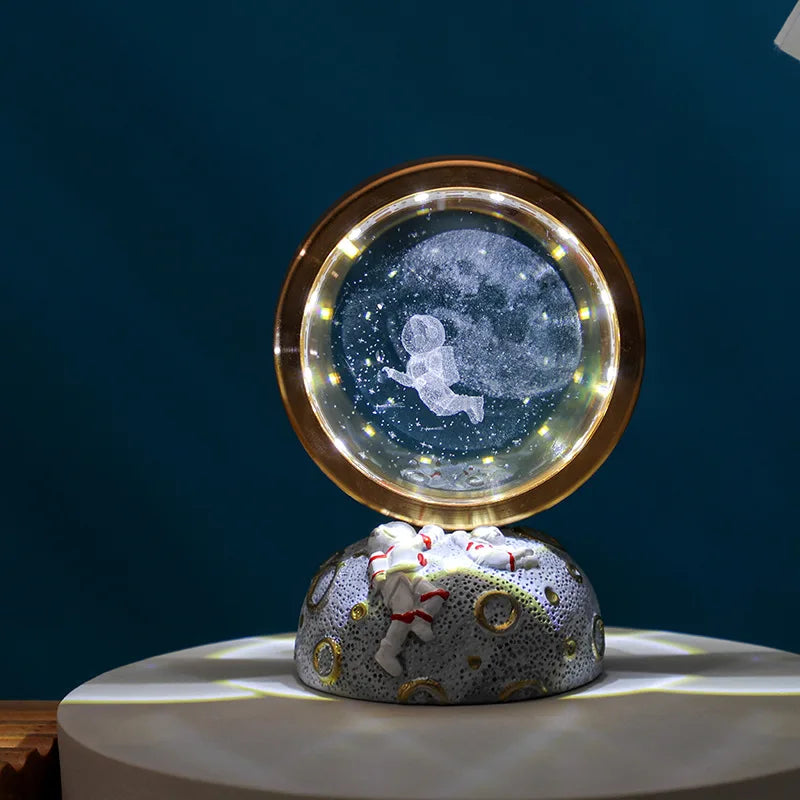 Astronaut 3d Engraved Crystal Ball, Rotatable Night Light, Creative Astronaut Office Desk Ornament, Festival Gift Oasis Select Travel to the stars 10x6.5x6.5cm USB