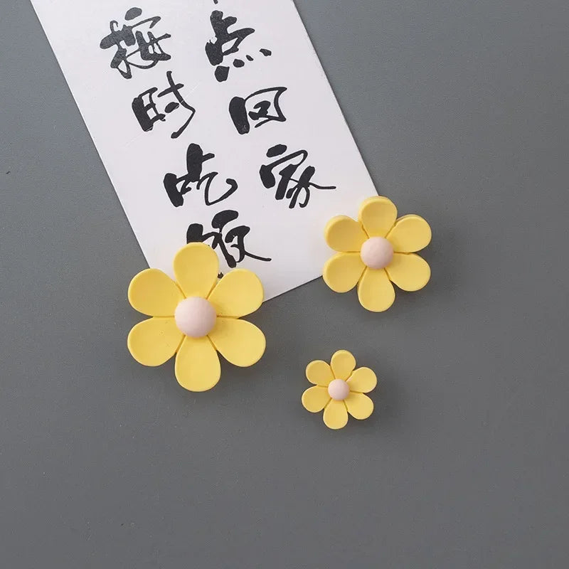 3D Flower Fridge Magnets, 3 Sizes Colorful Daisy Fridge Decoration for Locker Kitchen School Office Whiteboard Oasis Select D