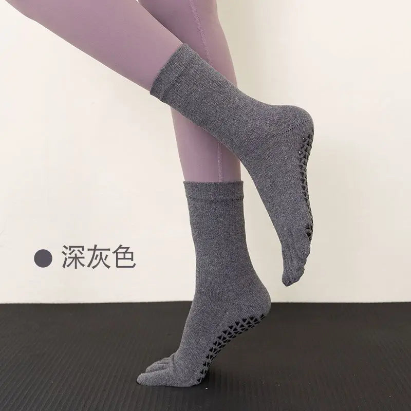 Yoga Socks Professional Non-slip Universal Indoor Sports Fitness Dance Socks Pure Cotton Sweat Absorbing Pilates Socks for Women Oasis Select dark gray