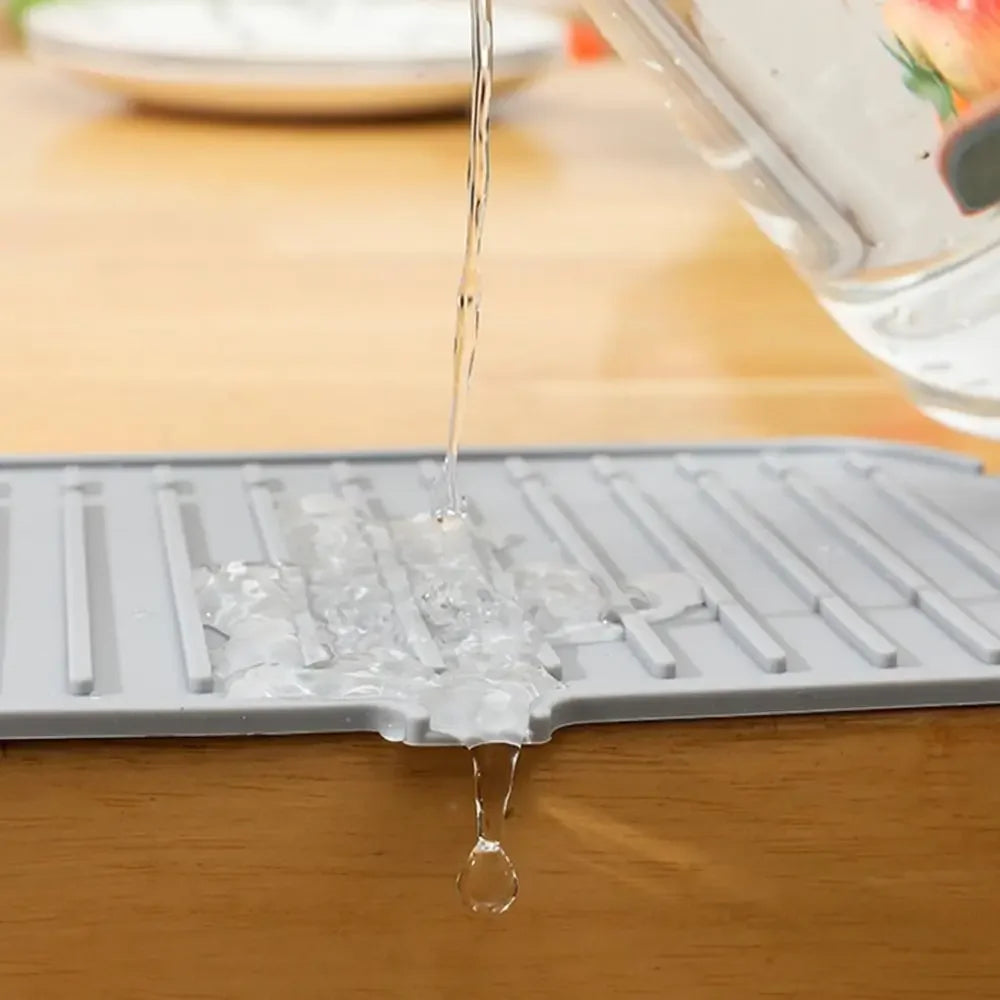 Durable Silicone Sink Splash Guard Foldable Splashproof Faucet Mat Multi-functional Flexible Sink Tray for Kitchen Oasis Select