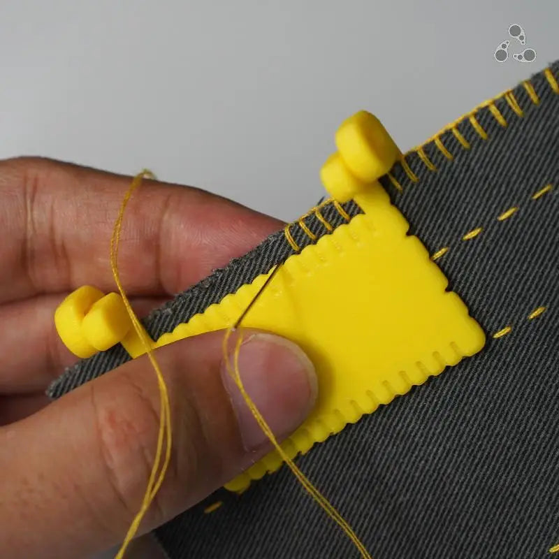 2pcs Seam Guide Clip On Sewing Edge Guide Needle Gauge Portable Measuring Tool For Beginners Quilting Crafting Hemming Edge DIY Oasis Select