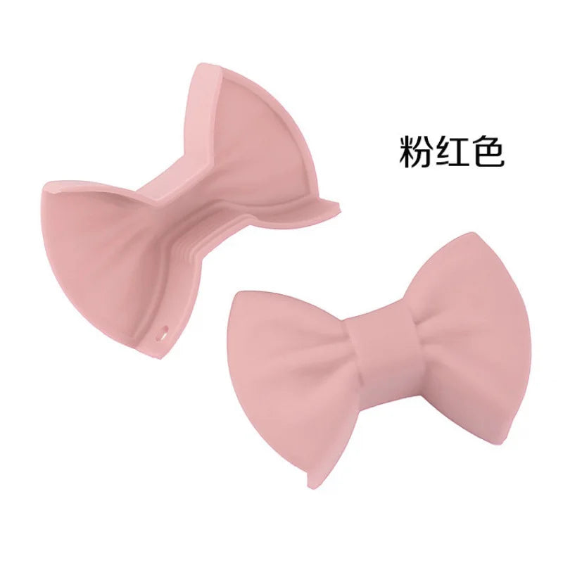Creative Bow Tie Heat Insulation Clip, Anti-scald High-temperature Resistant Silicone Pot Ear Cover, OPP Bag Oasis Select powder