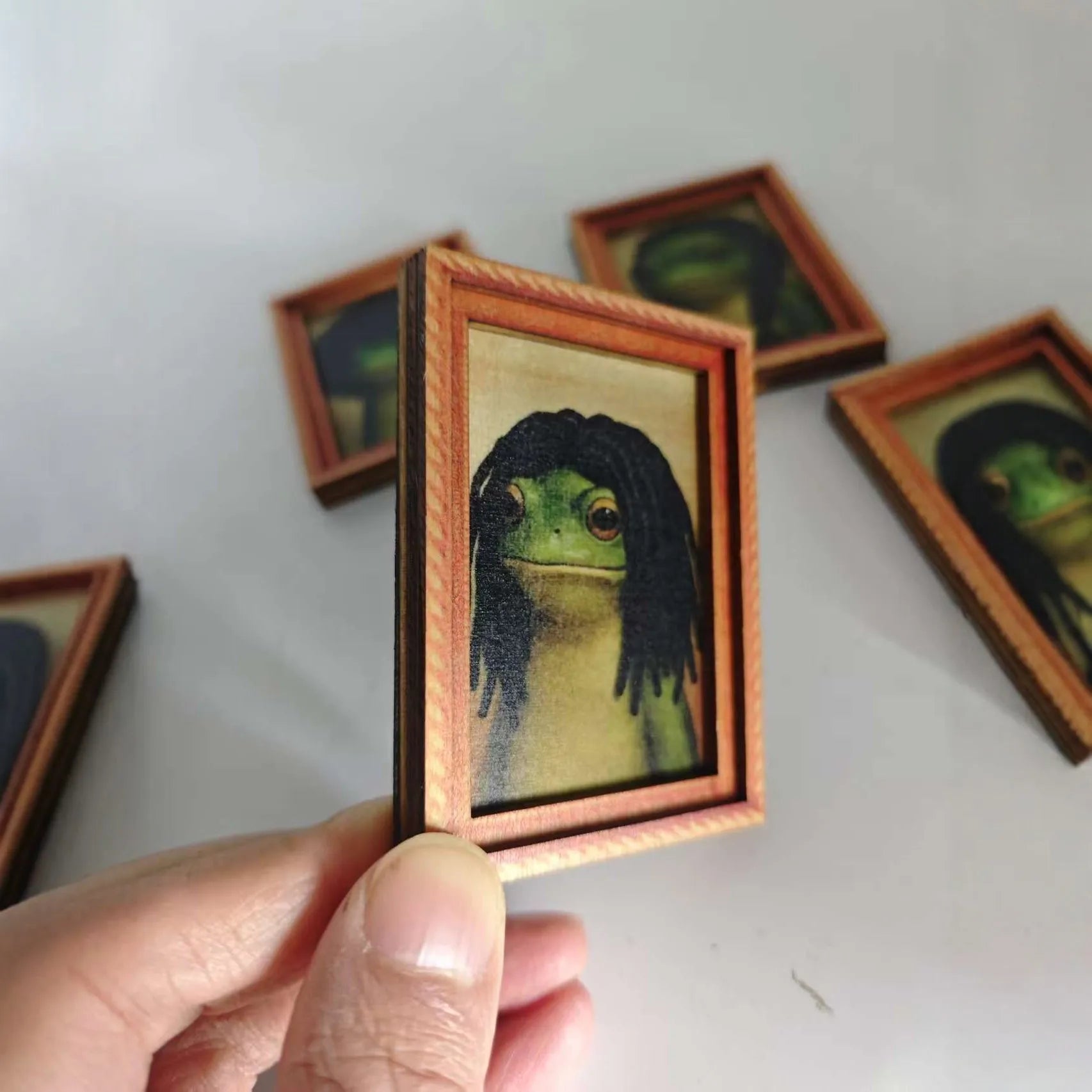 Wooden Frog Fridge Magnet Photo Frame | Funny Quirky Decor
