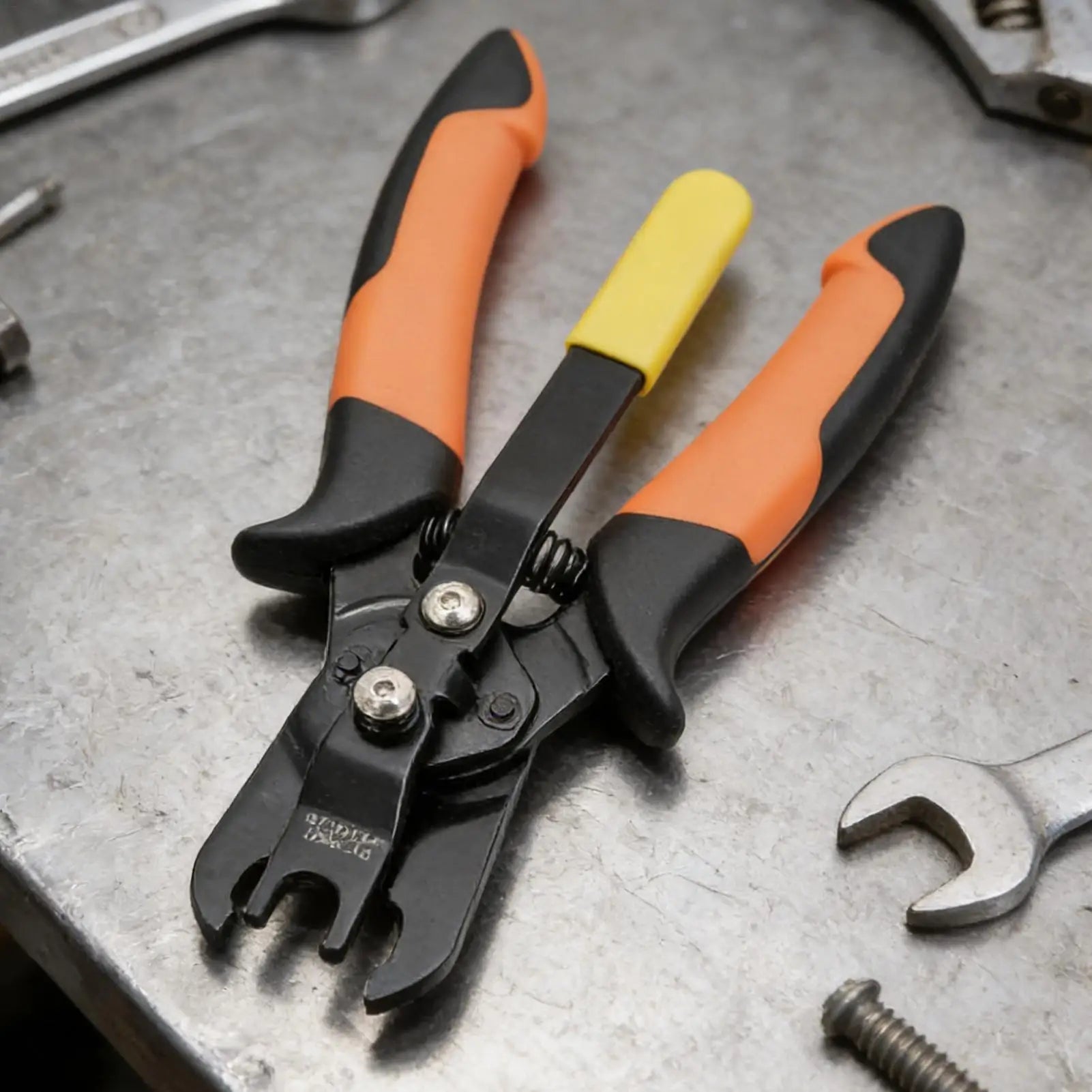 Air Line Pliers Universal Carbon Steel Quick Removal Push To Connect Disconnect Tool Air Hose Fittings for Mechanics Tools Oasis Select