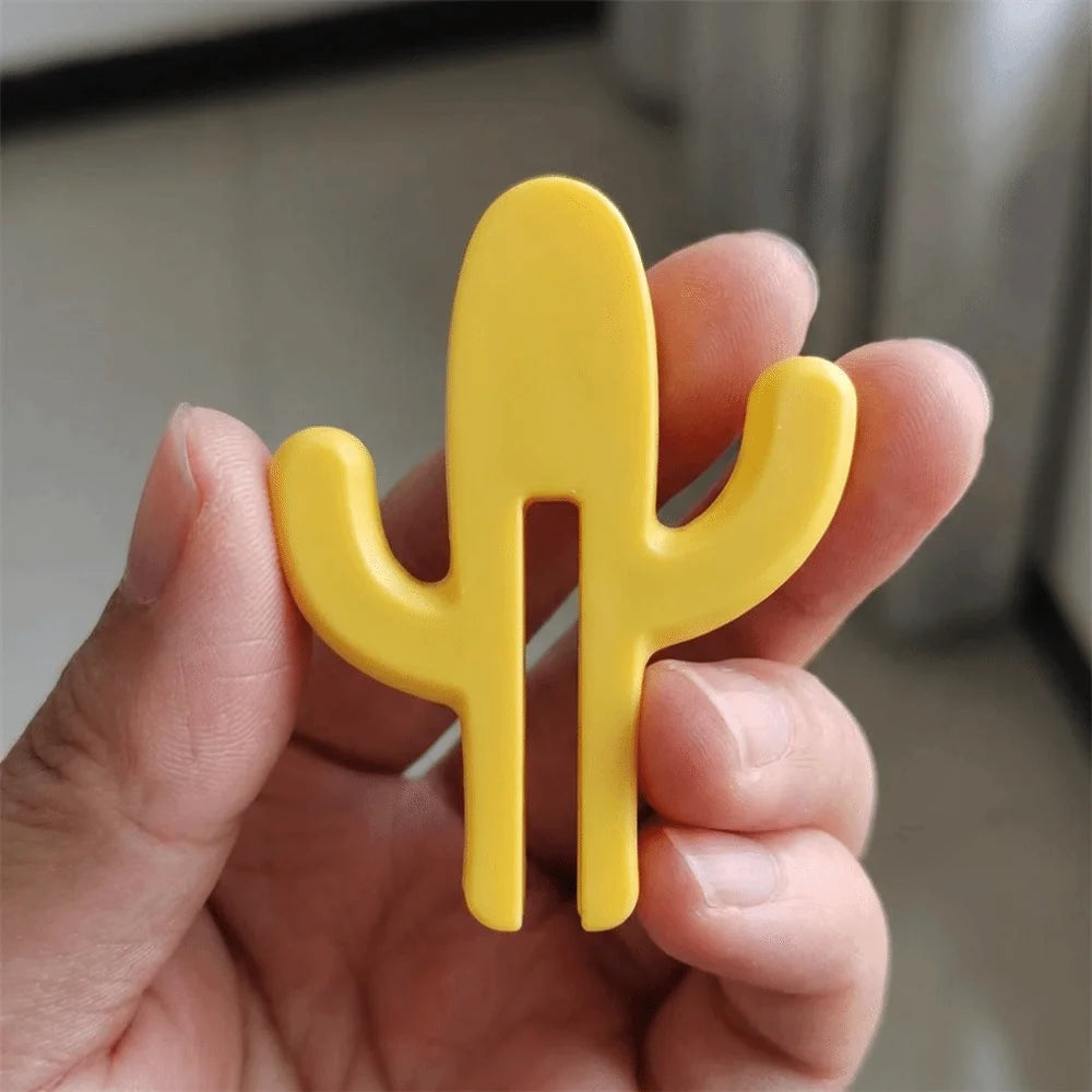 5-Pack Cactus Door Clip Hooks | No-Drill Space-Saving Plastic
