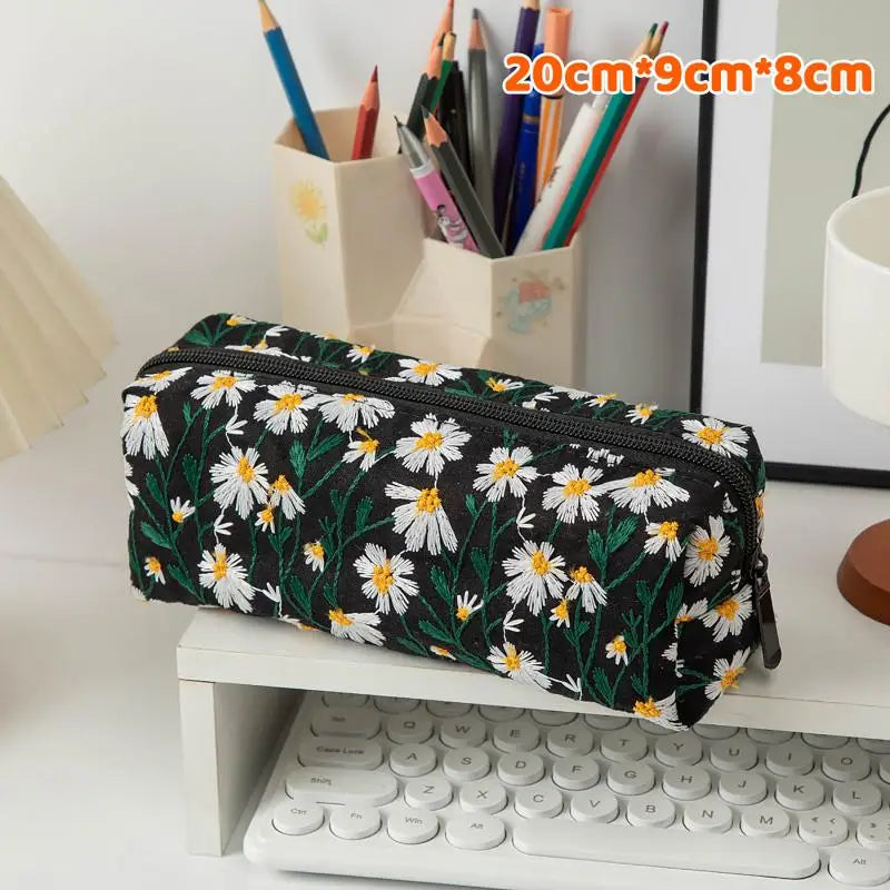 Floral Embroidery Women Cosmetic Bag Canvas Zipper Make Up Bag Travel Washing Makeup Organizer Sanitary Napkin Pouch Storage Oasis Select 06