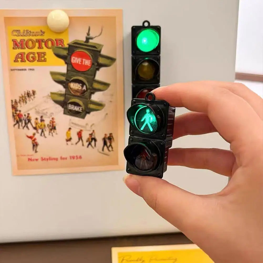 2025 New Traffic Light Magnetic Refrigerator Stickers Traffic Toy Pedestrian Light Creative Magnetic Miniature Decoration Oasis Select