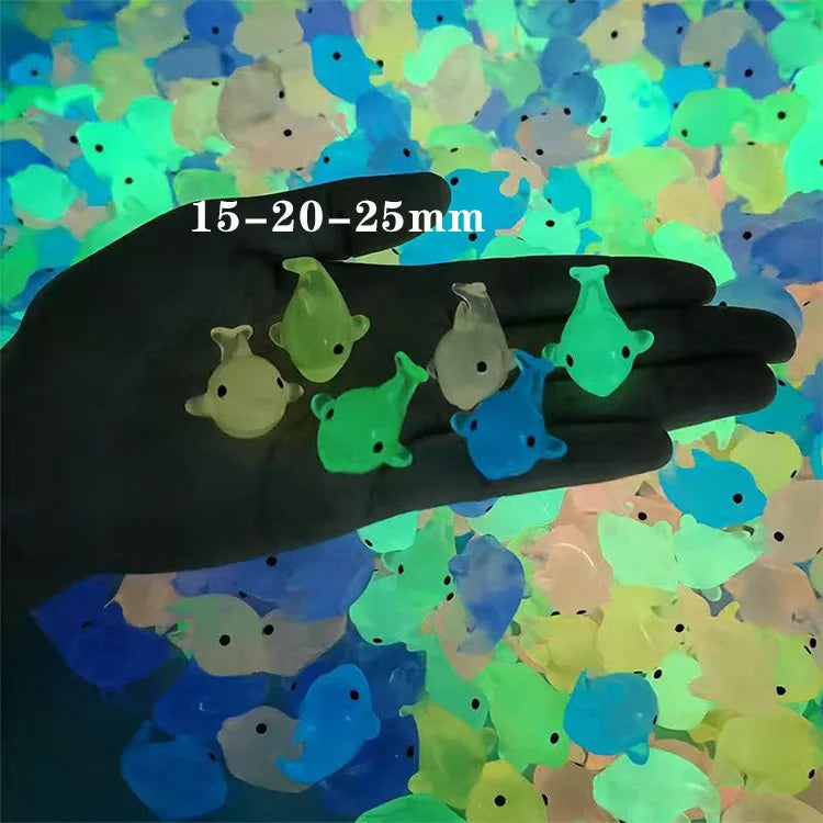 Glow-in-the-dark Kung Fu Chicken Simulation Resin Yellow Chicken Cartoon Animal Small Decoration Children Toy Gift Oasis Select luminous dolphin 10 PCS