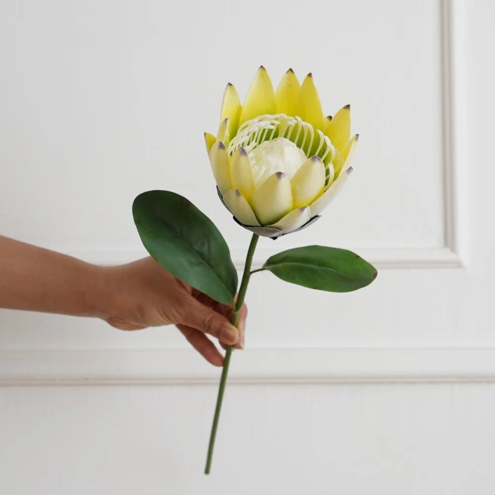 1PC,Europe Style Beautiful Artificial Flowers Fake King Protea Home Table Top Display Flowers Decorative Silk Flower Oasis Select