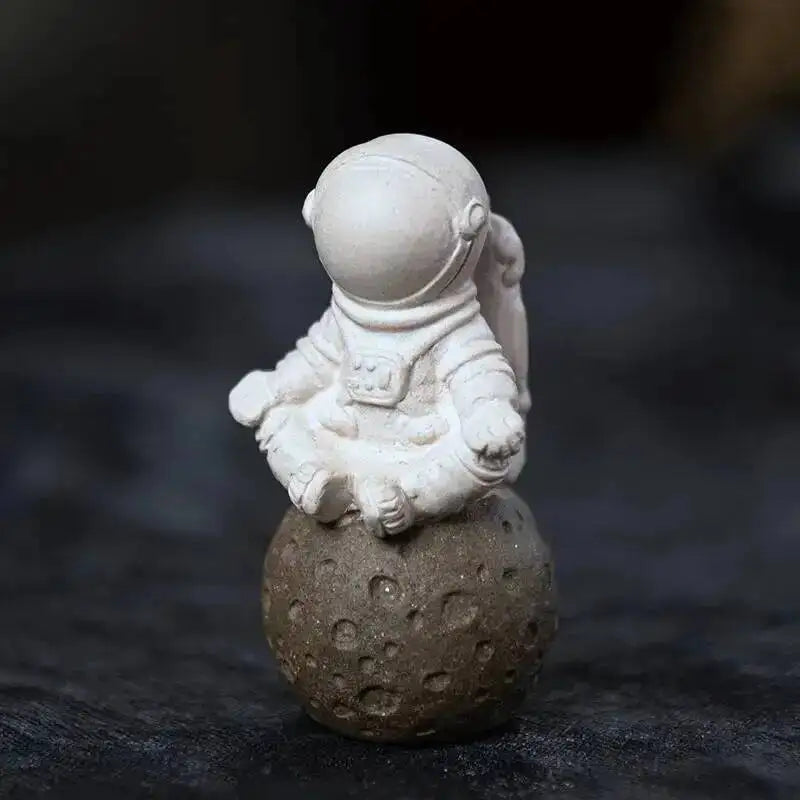 Zisha Astronaut Tea Pet Tea Ceremony Figure Astronaut Home Decoration Tea Set Small Ornament Gift Oasis Select White