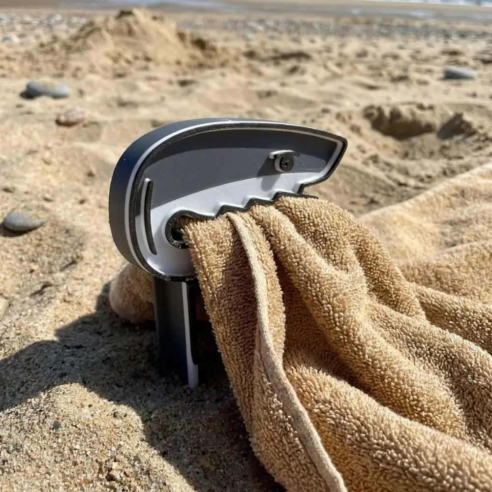 Shark-shaped Beach Towel Clip Strong Grip Windproof Camping Mat Clip Sun-resistant Fabric-friendly Outdoor Towel Holders Oasis Select